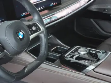 BMW 740 d xDrive Design Pure Excellence