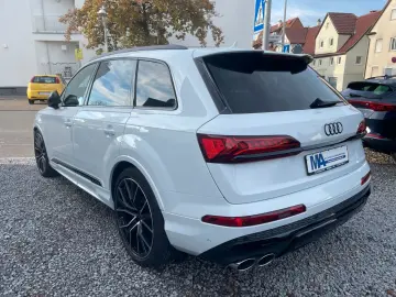 AUDI SQ7 4.0TFSI quattro Compet. plus 7 Sitzer Voll