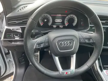 AUDI SQ7 4.0TFSI quattro Compet. plus 7 Sitzer Voll