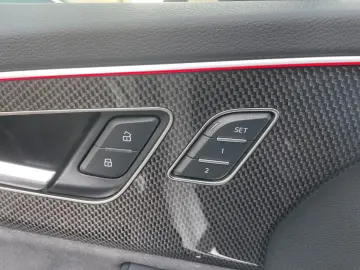 AUDI SQ7 4.0TFSI quattro Compet. plus 7 Sitzer Voll