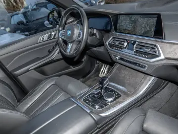 BMW X5 xDrive45e M Sport HUD PANO AHK NAVI LED DAB