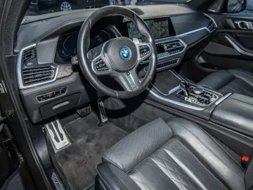 BMW X5 xDrive45e M Sport HUD PANO AHK NAVI LED DAB