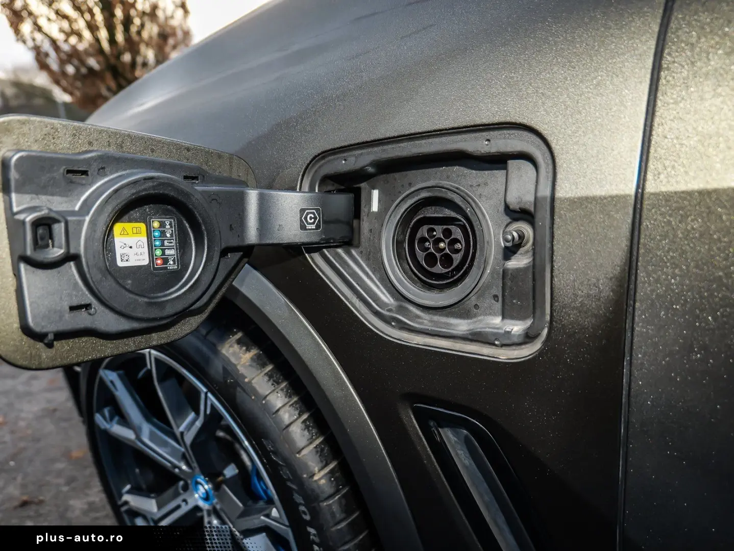 BMW X5 xDrive45e M Sport HUD PANO AHK NAVI LED DAB