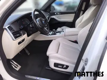 BMW X5 XDRIVE 45E Sitzheizung v. & h. Innovationspak