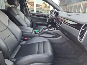 PORSCHE Cayenne 1.Hand   LED  21    Leder  Kamera   AHK