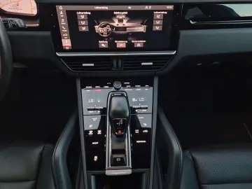 PORSCHE Cayenne 1.Hand   LED  21    Leder  Kamera   AHK