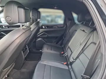 PORSCHE Cayenne 1.Hand   LED  21    Leder  Kamera   AHK