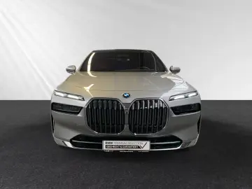 BMW 750 e xDrive SkyLounge Uși automate