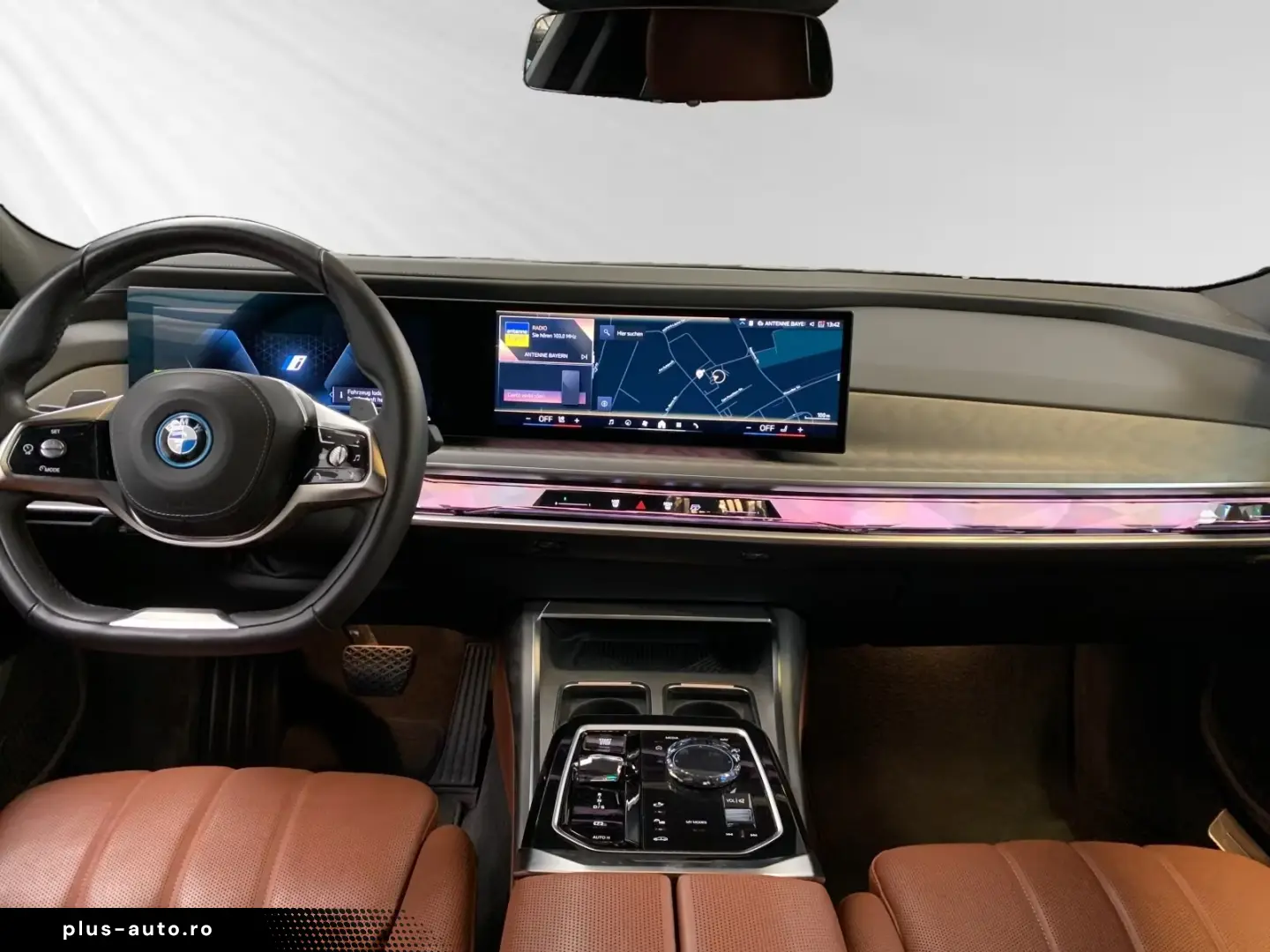 BMW 750 e xDrive SkyLounge Uși automate