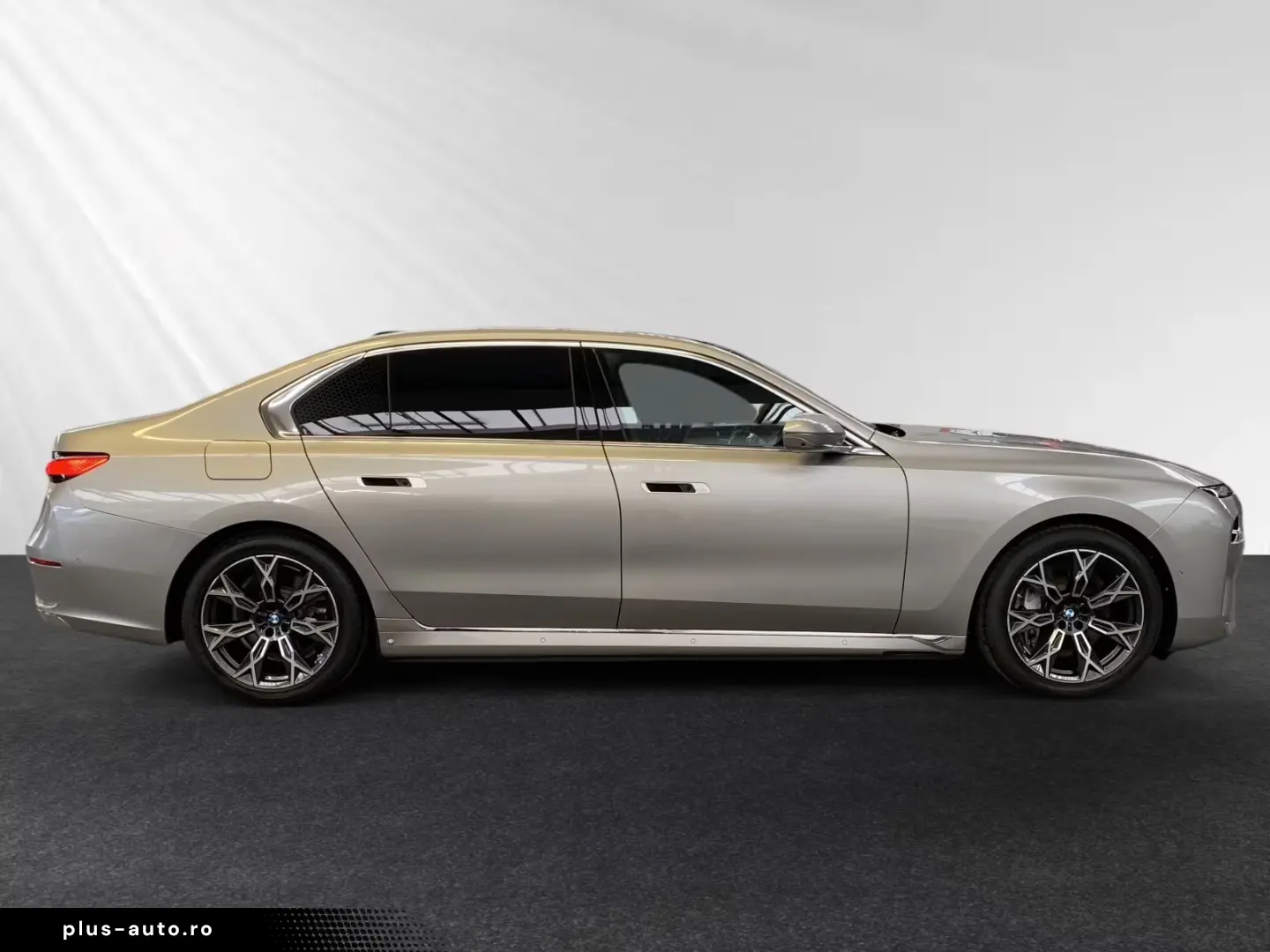 BMW 750 e xDrive SkyLounge Uși automate