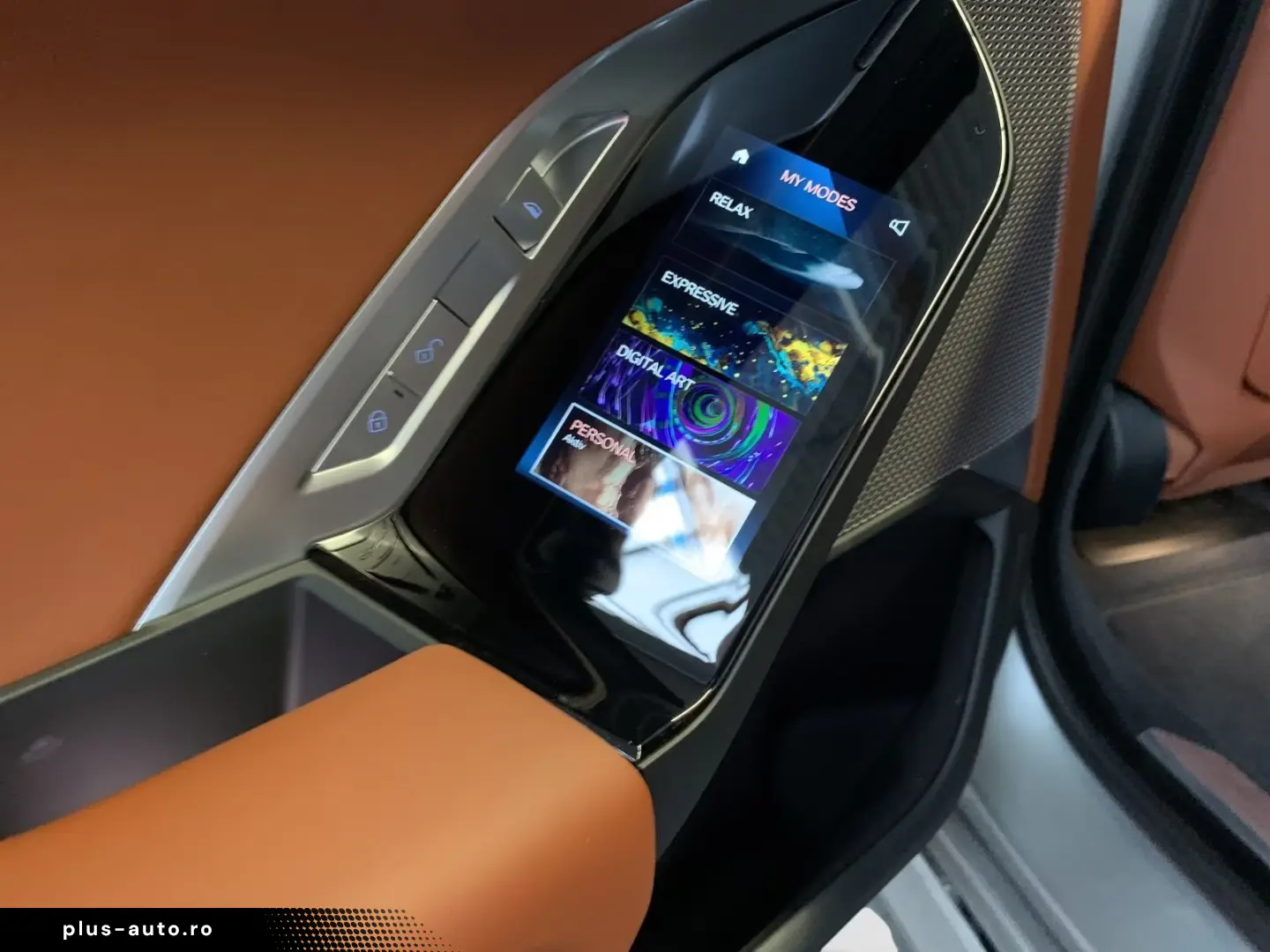 BMW 750 e xDrive SkyLounge Uși automate