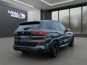 BMW X5 xDriveM50i