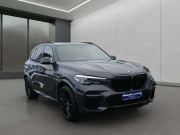 BMW X5 xDriveM50i