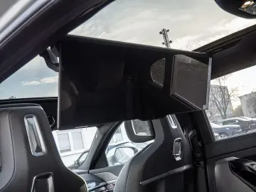 BMW 740 d xDrive TV   UȘI AUTOMATE