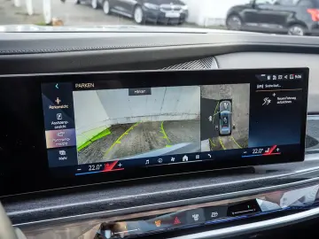 BMW 740 d xDrive TV   UȘI AUTOMATE