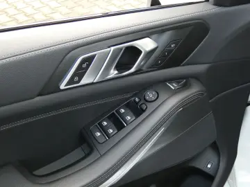 BMW X5 xDrive45e M Sportpaket HiFi DAB WLAN Shz