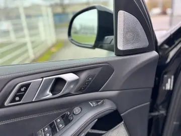 BMW X5 45e M-Sport Pro Laser B&W AIR Panorama AHK