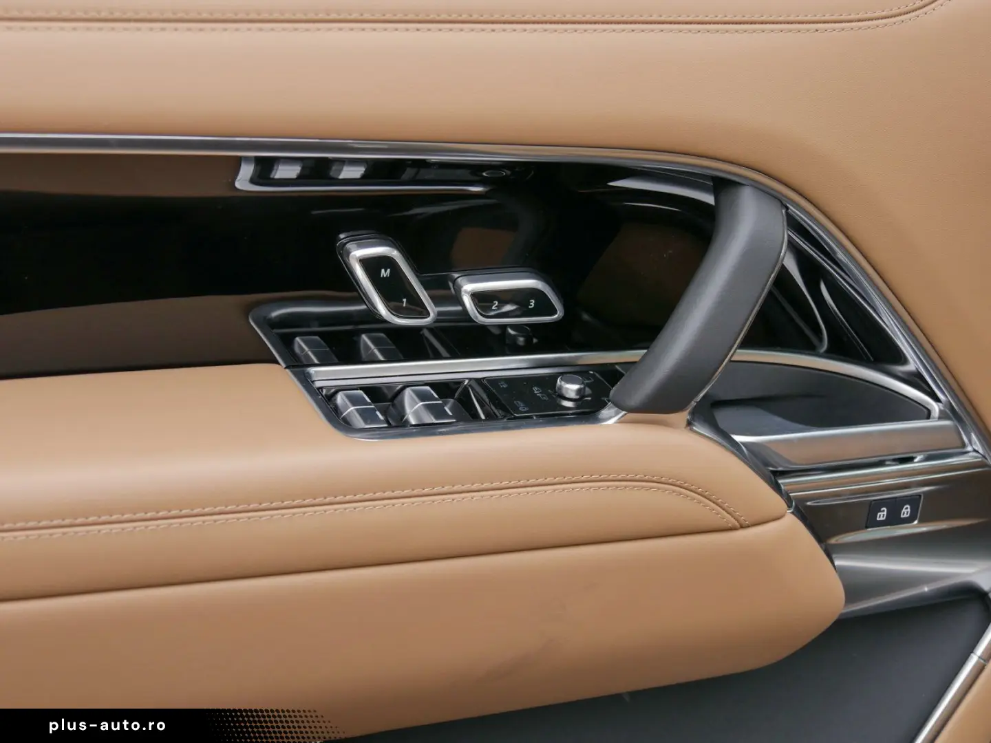 LAND ROVER Range Rover 4.4 P530 Autobiography