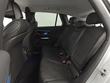 MERCEDES-BENZ GLC 300e 4M AMG Premium AHK Night 20