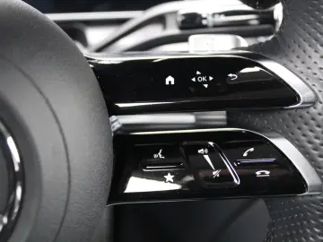 MERCEDES-BENZ GLC 300 e 4M AMG  AHK 360 KAMERA