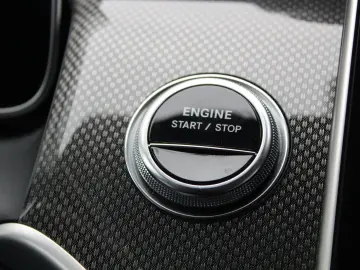 MERCEDES-BENZ GLC 300 e 4M AMG  AHK 360 KAMERA