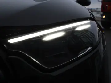 MERCEDES-BENZ GLC 300 e 4M AMG  AHK 360 KAMERA