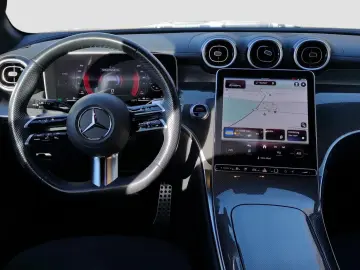 MERCEDES-BENZ GLC 300 e 4M AMG AHK Burmester LED SHZ