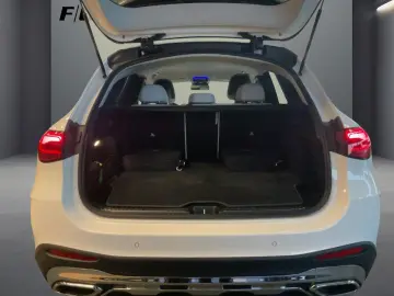 MERCEDES-BENZ GLC 300 e 4M AMG Line DigiLight KeyGo 360