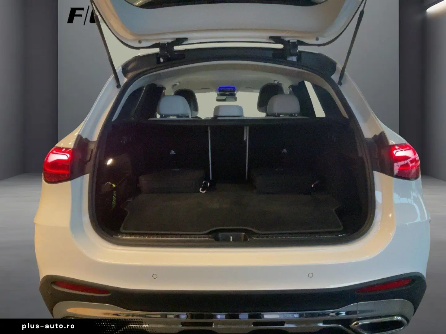 MERCEDES-BENZ GLC 300 e 4M AMG Line DigiLight KeyGo 360