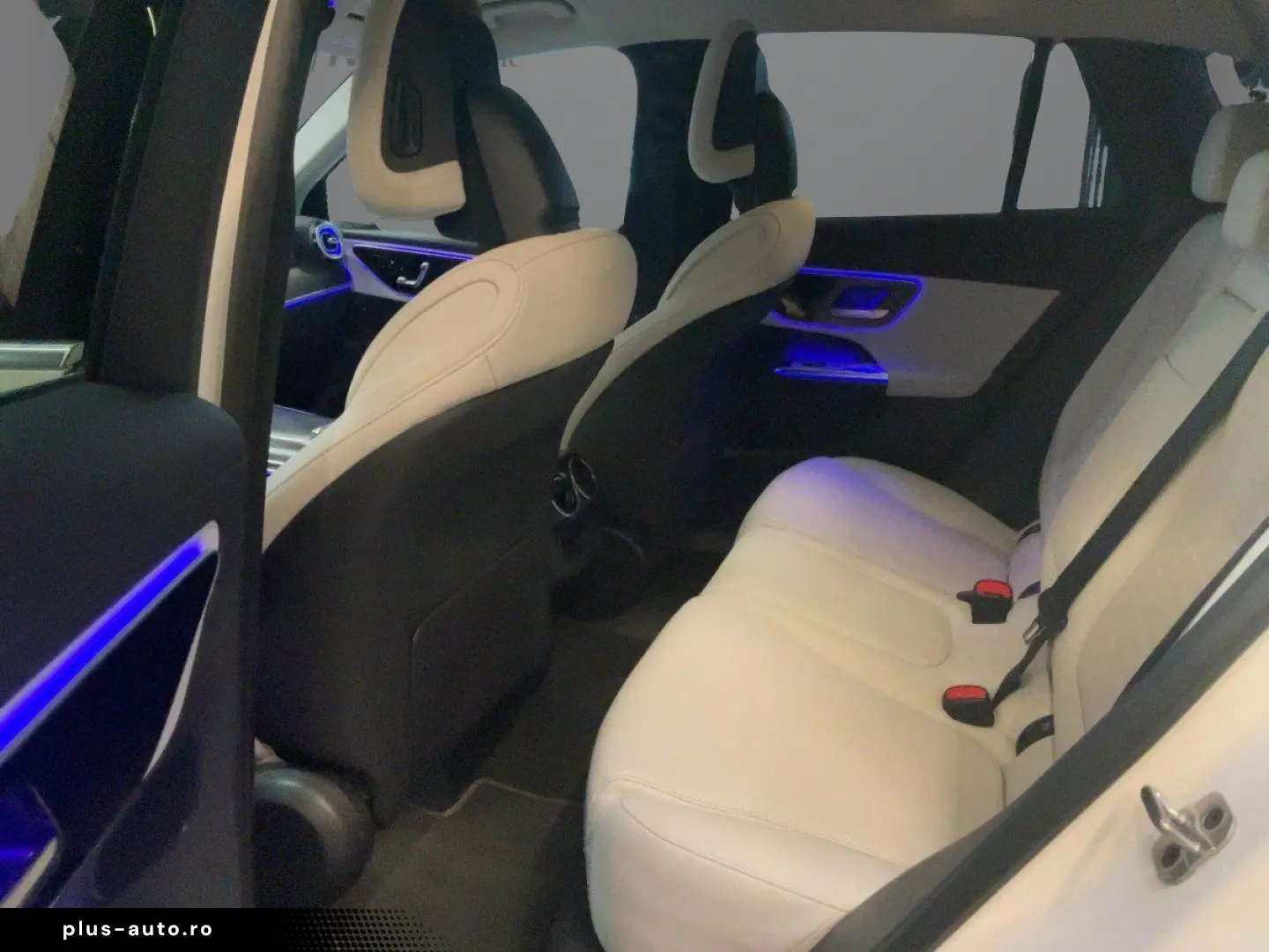 MERCEDES-BENZ GLC 300 e 4M AMG Line DigiLight KeyGo 360