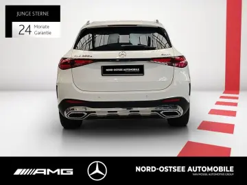 MERCEDES-BENZ GLC 300 e 4M AMG MBUX TEMPOMAT SHZ NAVI