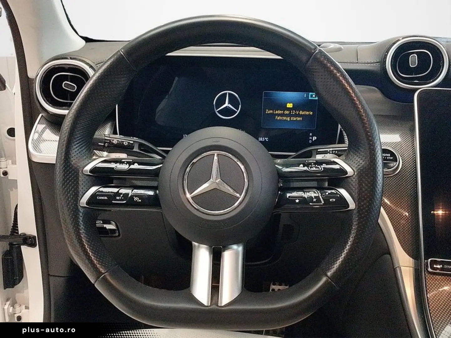 MERCEDES-BENZ GLC 300 e 4M AMG MBUX TEMPOMAT SHZ NAVI