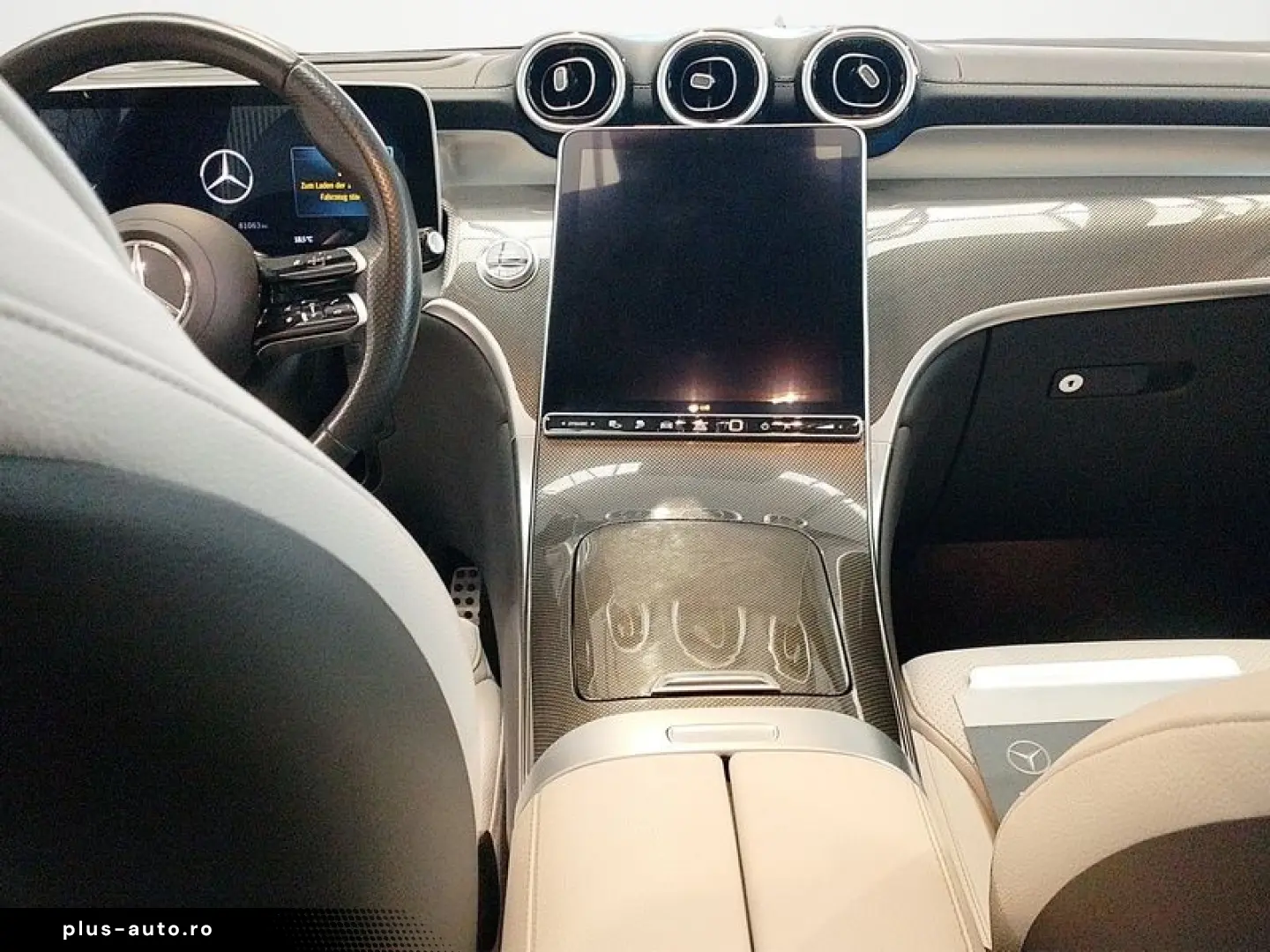 MERCEDES-BENZ GLC 300 e 4M AMG MBUX TEMPOMAT SHZ NAVI