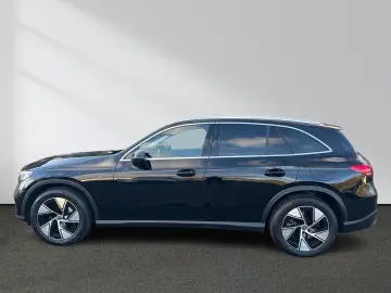 MERCEDES-BENZ GLC 300 e 4M Airmatic Distronic Pano