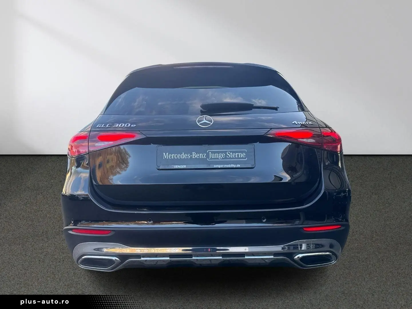 MERCEDES-BENZ GLC 300 e 4M Airmatic Distronic Pano