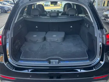 MERCEDES-BENZ GLC 300 e 4M Airmatic Distronic Pano