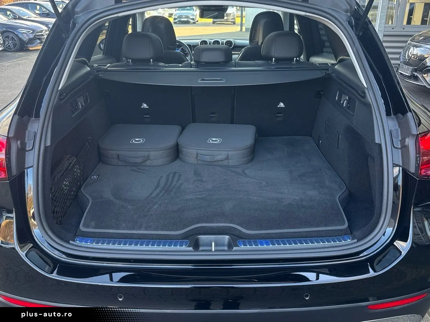 MERCEDES-BENZ GLC 300 e 4M Airmatic Distronic Pano
