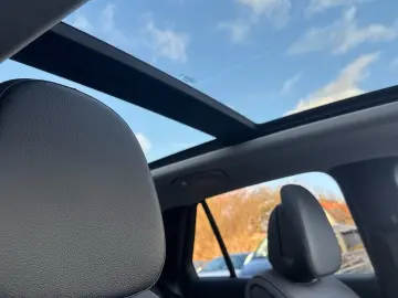 MERCEDES-BENZ GLC 300 e 4M Airmatic Distronic Pano