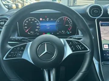 MERCEDES-BENZ GLC 300 e 4M Airmatic Distronic Pano