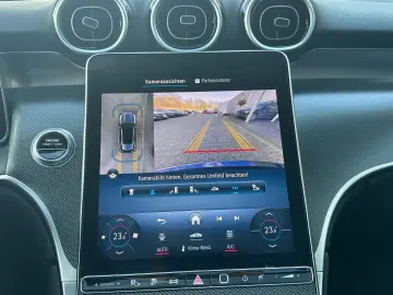 MERCEDES-BENZ GLC 300 e 4M Airmatic Distronic Pano