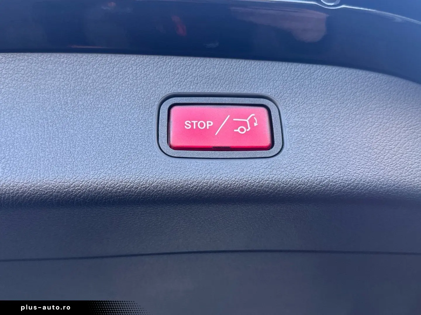 MERCEDES-BENZ GLC 300 e 4M Airmatic Distronic Pano