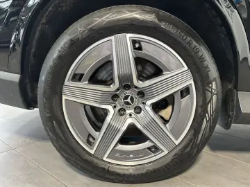 MERCEDES-BENZ GLC 400e 4M AMG-Line Advanced  LED AHK ACC