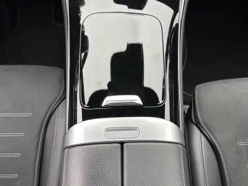 MERCEDES-BENZ GLC 400e 4M AMG-Line Advanced  LED AHK ACC