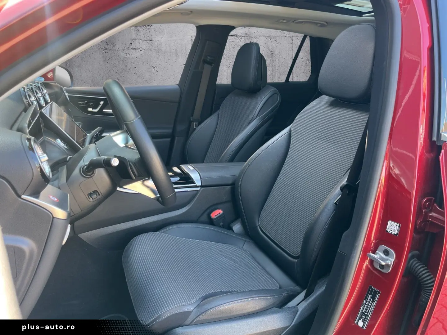 MERCEDES-BENZ GLC 300 e 4M  AIRM PANO BURME 360