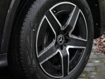 MERCEDES-BENZ GLC 400e 4M AMG BURM NIGHT MEMO 360 DISTR