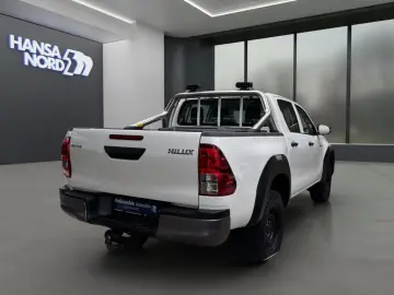 TOYOTA Hilux 2.4 D-4D Double Cab Duty 4x4 KLIMA AHK