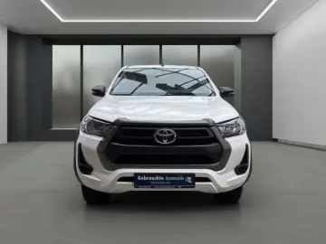 TOYOTA Hilux 2.4 D-4D Double Cab Duty 4x4 KLIMA AHK