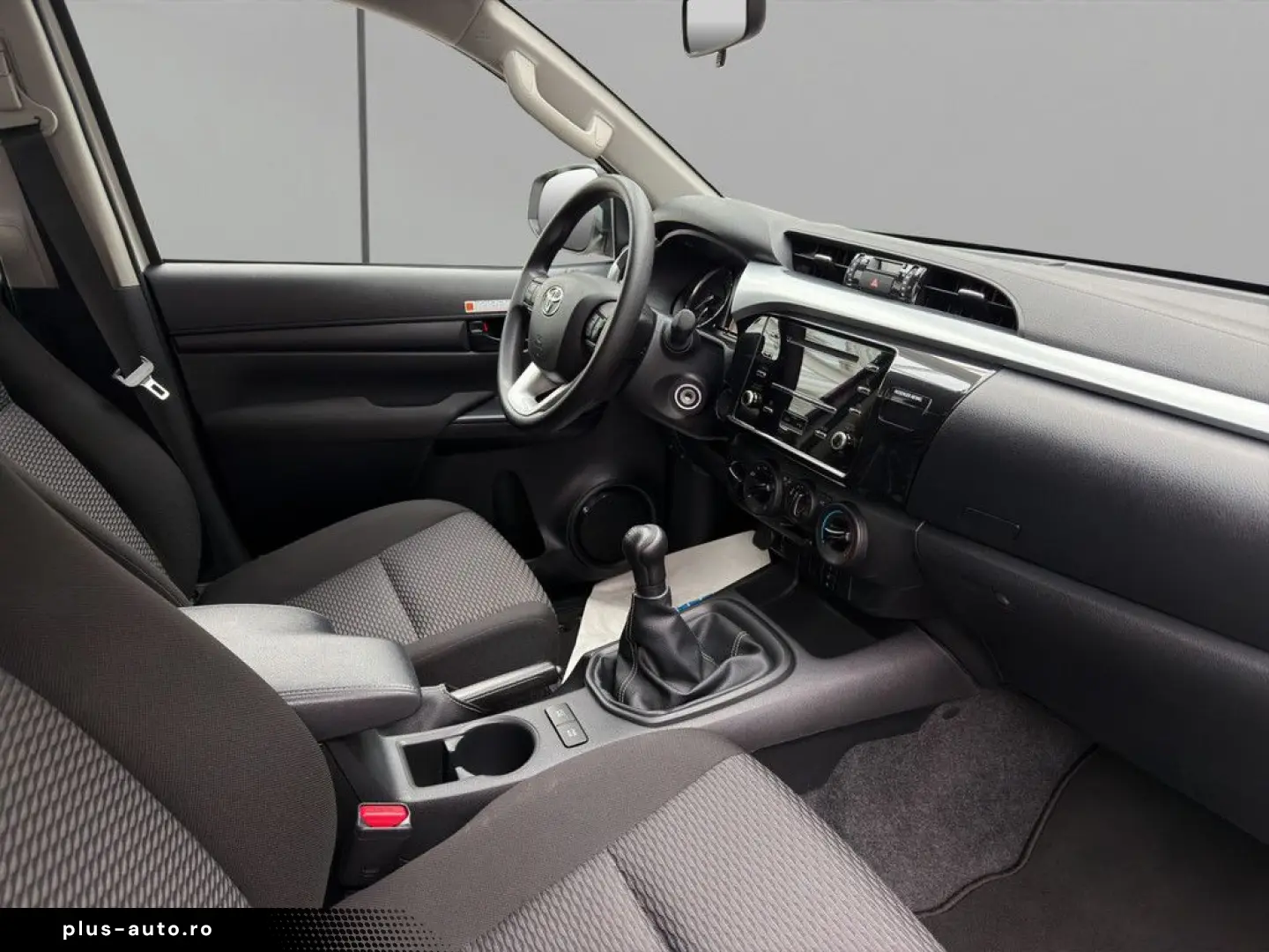 TOYOTA Hilux 2.4 D-4D Double Cab Duty 4x4 KLIMA AHK