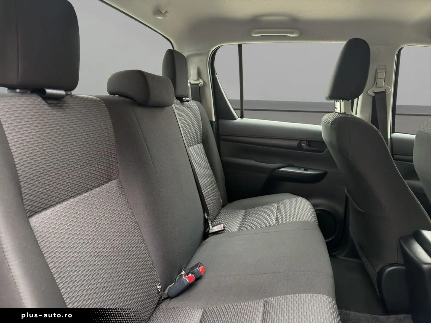 TOYOTA Hilux 2.4 D-4D Double Cab Duty 4x4 KLIMA AHK