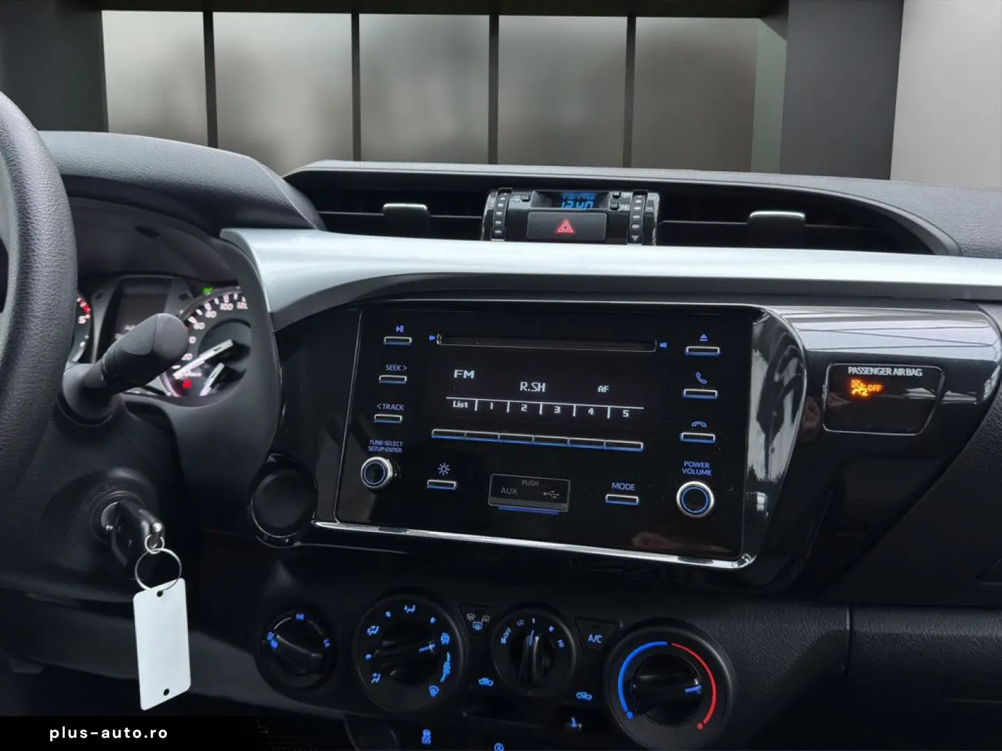 TOYOTA Hilux 2.4 D-4D Double Cab Duty 4x4 KLIMA AHK